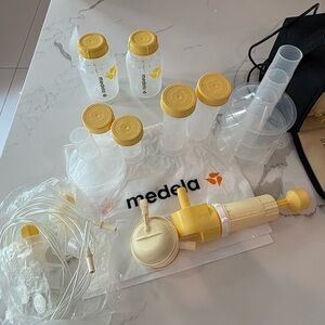 Medela Pump & accessories